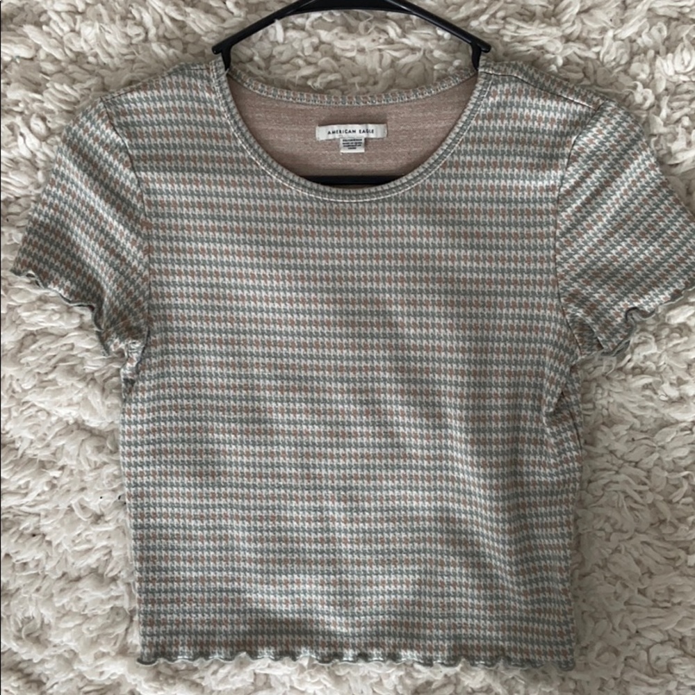 cropped tee